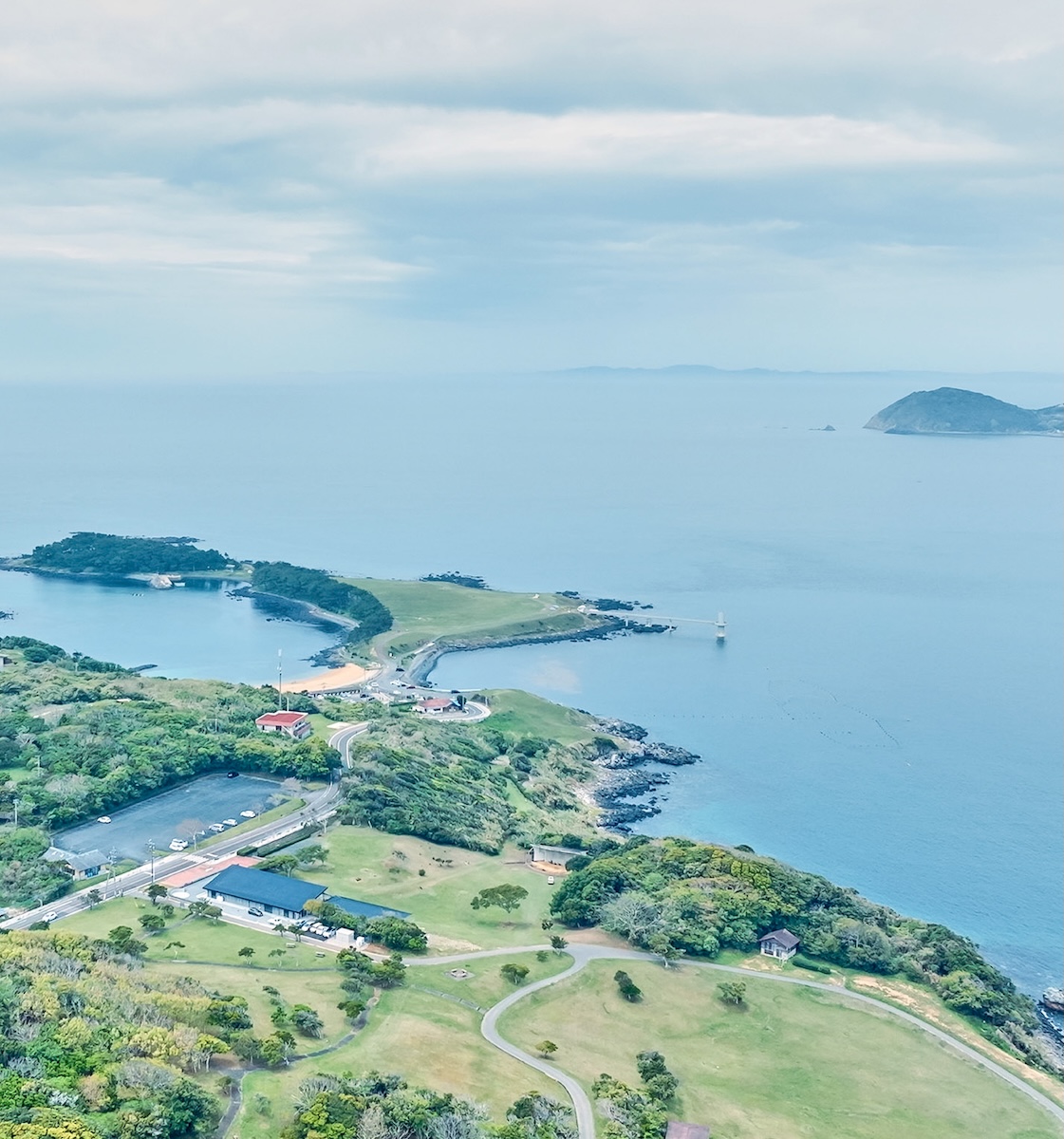 波戸岬の海岸線と海